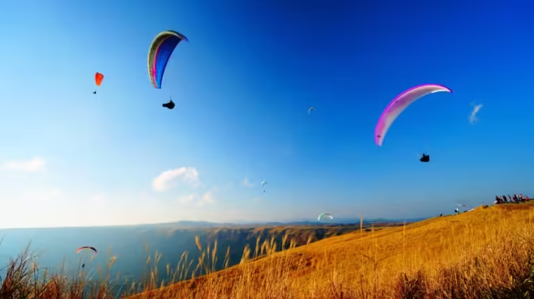 【阿蘇アクティビティ】見るだけじゃ損！大自然で遊ぶ「感動体験」厳選5選｜乗馬・E-MTB・空の旅