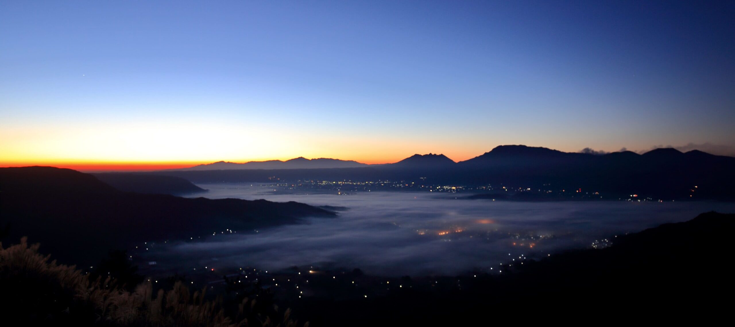 【阿蘇スカイライン展望所】車内から雲海と夜景！大観峰近くの「絶景駐車場」を徹底ガイド