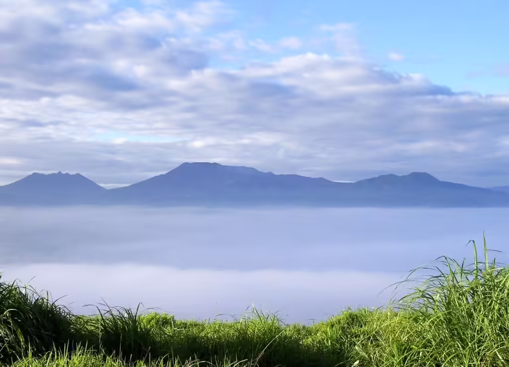 【阿蘇の朝活】雲海からの絶品モーニング！早起きして行きたい「感動の朝旅」モデルコース｜大観峰・神社・朝ごはんの画像