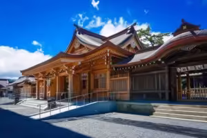 【阿蘇神社】完全復活の楼門と「水基巡り」観光ガイド｜食べ歩き＆絶品あか牛ランチ・駐車場情報